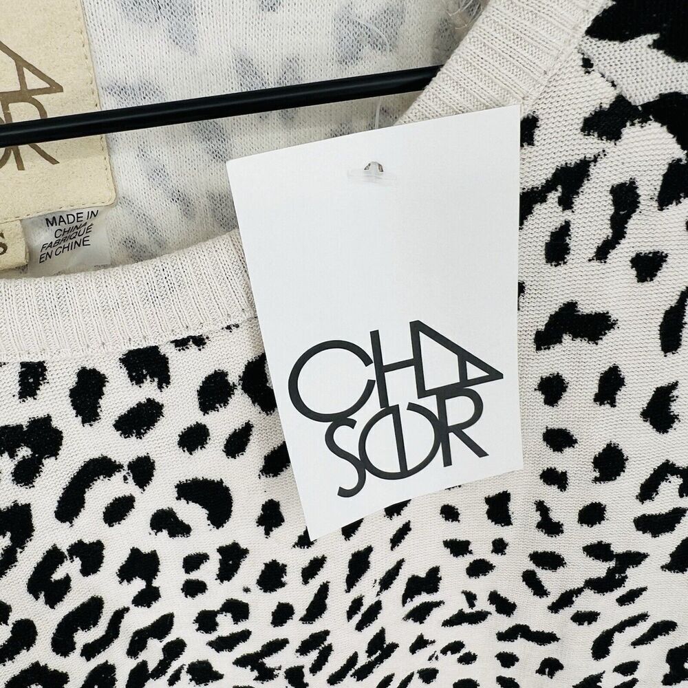 Chaser Leopard Pullover Sweater Size Small NWT - Picture 3 of 4